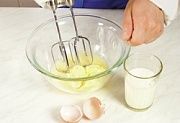 Приготовление блюда по рецепту - Маффины с&nbsp;яблоками и&nbsp;пряностями. Шаг 5
