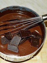 Приготовление блюда по рецепту - Шоколадный пудинг "Нежность ночи". Шаг 5