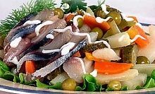 Рецепт - Салат с рыбой горячего копчения