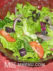 Приготовление блюда по рецепту - Легкий летний салат с желудками. Шаг 6