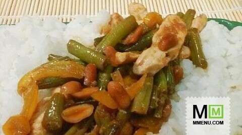 Стир-фрай из курицы со стручковой фасолью