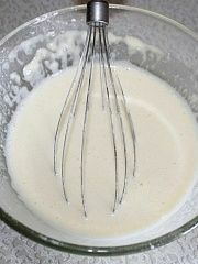 Приготовление блюда по рецепту - Пикантные сырные блинчики с петрушкой.. Шаг 7