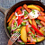 Горячая овощная сковородка. 
