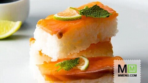 Смок саамон то лайму но оши зуши (суши с копченой семгой и лаймом) Смок саамон то лайму но оши зуши (суши с копченой семгой и лаймом)