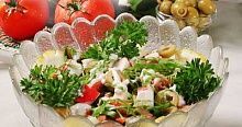Рецепт - Салат с рыбой и крабами