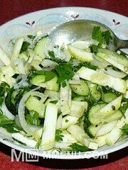 Приготовление блюда по рецепту - Салат с свежими кабачками. Шаг 3