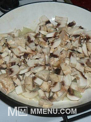 Приготовление блюда по рецепту - Фасоль с грибами. Шаг 3