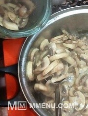 Приготовление блюда по рецепту - Грибы маринованные за 10 минут. рецепт маринования грибов дома. Шаг 3