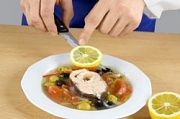Приготовление блюда по рецепту - Суп с форелью по-гречески. Шаг 18
