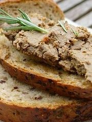 Приготовление блюда по рецепту - Домашний паштет со свежеиспеченным хлебом с маслинами и каперсами. Шаг 1
