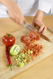 Приготовление блюда по рецепту - Стейки из семги с томатной сальсой. Шаг 6
