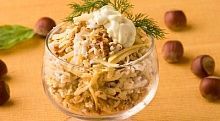 Рецепт - Сырный салат с орехами