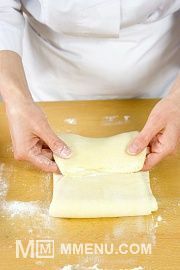Приготовление блюда по рецепту - Дрожжевое слоеное тесто. Шаг 6