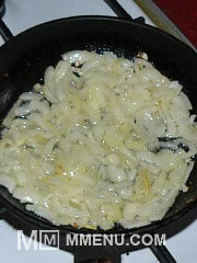 Приготовление блюда по рецепту - Теплый салат с куриными сердечками. Шаг 5