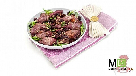Куриные голени с вишней и кедровыми орешками в мультиварке Куриные голени с вишней и кедровыми орешками в мультиварке