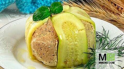 Шарлотка с кабачками и курицей Шарлотка с кабачками и курицей