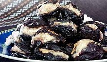Рецепт - Чернослив, фаршированный творогом и орехами