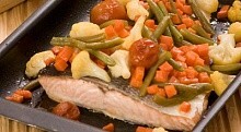 Рецепт - Семга, запеченная с овощным ассорти