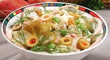 Рецепт - Салат с кальмарами и картофелем