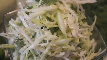 Рецепт - Легкий салат за 10 минут из капусты с кабачком. Это Стоит попробовать!
