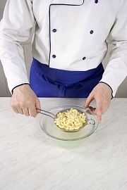 Приготовление блюда по рецепту - Запеканка с ригатонами. Шаг 1