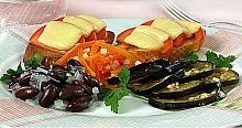 Рецепт - Баклажаны с фасолью и морковью