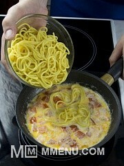 Приготовление блюда по рецепту - Спагетти с креветками. Шаг 4