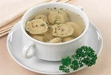 Рецепт - Уха с пельменями из рыбы