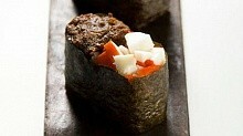 Рецепт - Кани мисо (суши с крабовым мясом и пастой мисо)
