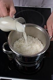 Приготовление блюда по рецепту - Рисовая каша с вареньем. Шаг 1