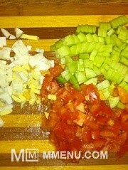 Приготовление блюда по рецепту - Салат из семги с пекинской капустой.. Шаг 2